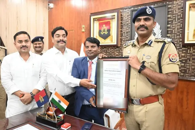 District Police Office, Ayodhya — ISO certificate presented by Certsure Certification